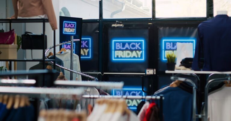 Czy zakupy w Black Friday są opłacalne? Oto jak uniknąć niepotrzebnych wydatków