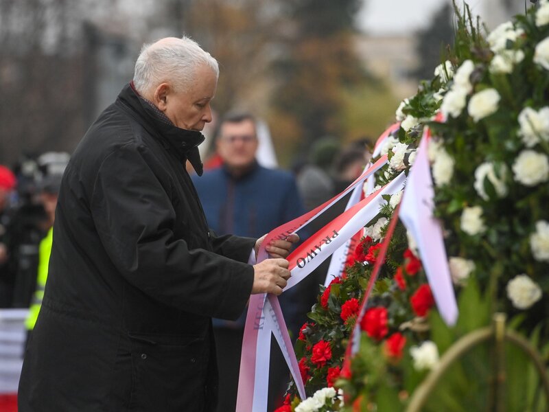 Czy Kaczyński zostanie ukarany? Opinie Polaków na temat kontrowersji podczas miesięcznicy