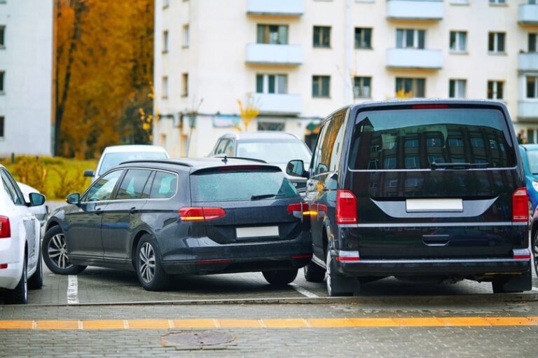 Leasing pojazdów nadal przyciąga uwagę, mimo podatkowych przeszkód