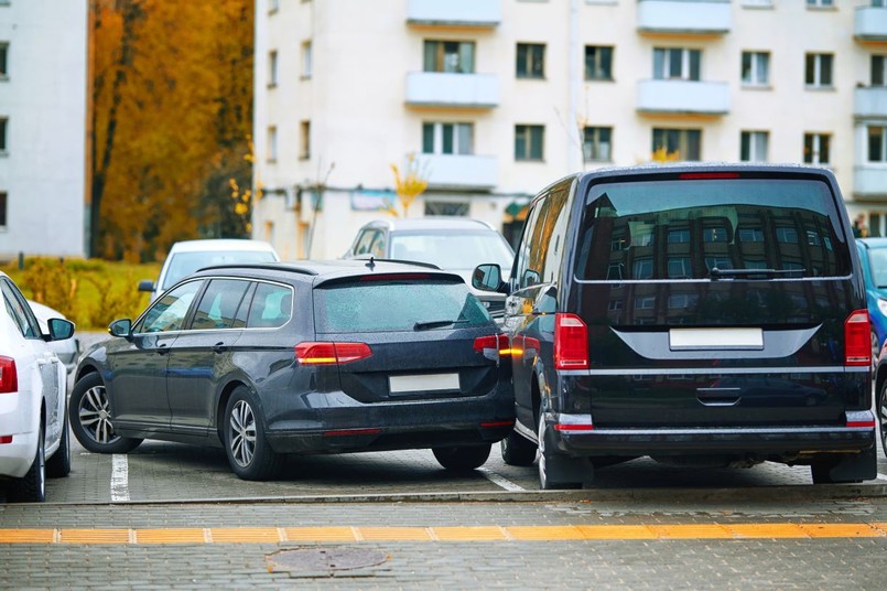 Leasing pojazdów nadal przyciąga uwagę, mimo podatkowych przeszkód