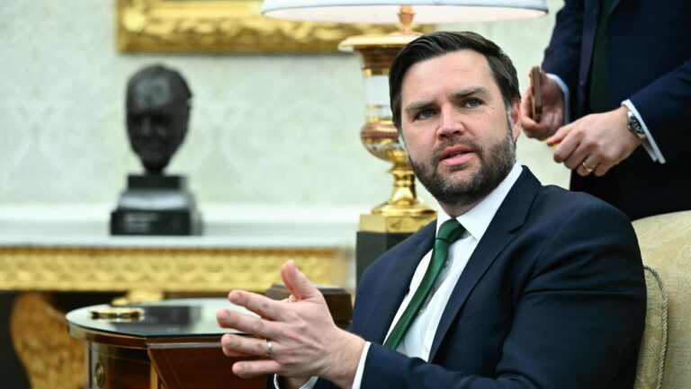J.D. Vance komentuje "nierealistyczne" oczekiwania Rosji. "Taka była jej początkowa propozycja pokojowa"