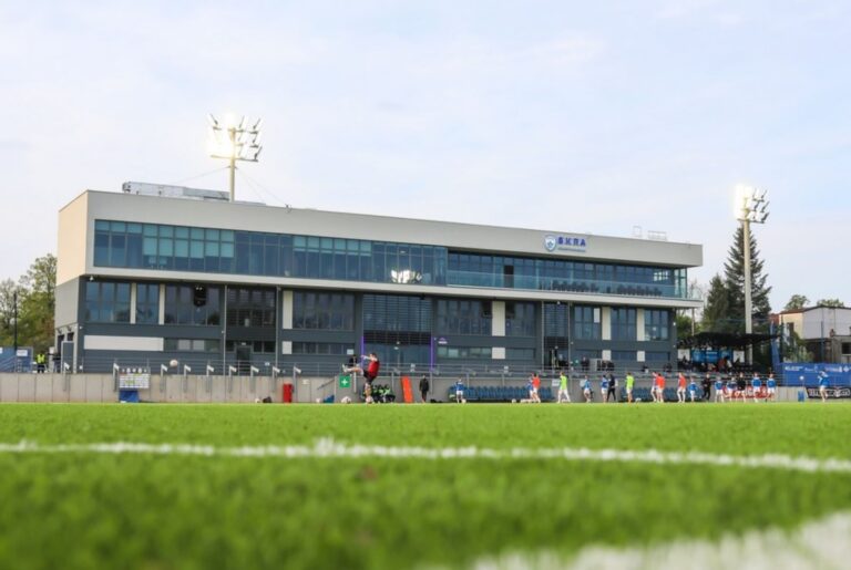 Stadion bez widowni wciąż bez rozwiązania – sytuacja stoi w miejscu