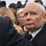 Oto kilka propozycji unikalnych tytułów zachowujących sens oryginału: 1. Nawrocki rozumie, że Kaczyński nie zamierza przekazać władzy. Przedstawia własną strategię [KOMENTARZ] 2. Kaczyński nie ustąpi? Nawrocki ma przygotowany własny plan działania [OPINIA] 3. Nawrocki świadomy oporu Kaczyńskiego w sprawie przywództwa. Odpowiada własną koncepcją [OPINIA] 4. Wie, że Kaczyński nie odda sterów partii. Nawrocki ujawnia swój pomysł [OPINIA] 5. Kaczyński nie planuje rezygnacji? Nawrocki szykuje alternatywną wizję [OPINIA]