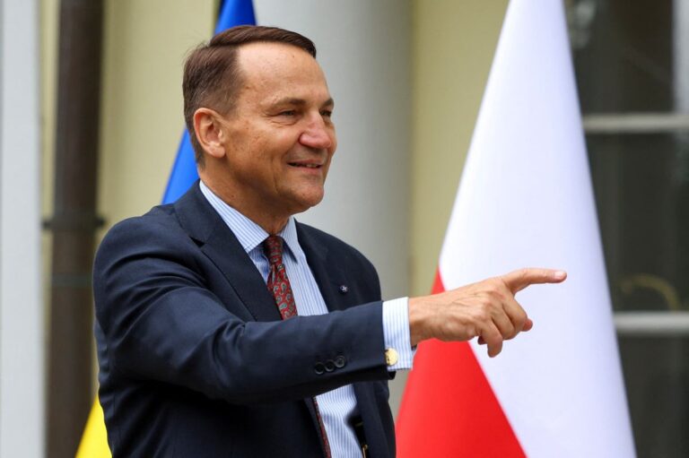 Radosław Sikorski o rozmowach Trumpa z Putinem: "Euforia w rosyjskich mediach"
