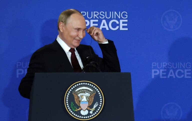 Bluza Ławrowa przyciągnęła uwagę na Alasce. Tak odniósł się do niej Władimir Putin