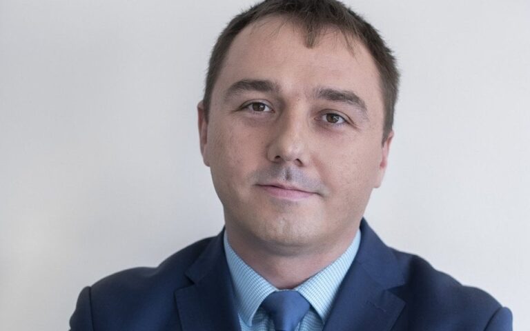 Przełomowy miesiąc