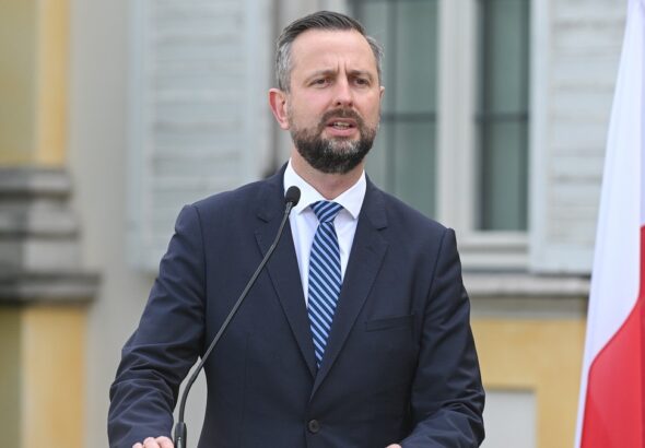 Obecność polskich żołnierzy w Ukrainie? Minister Obrony: Rząd od miesięcy nie zmienia swojego stanowiska