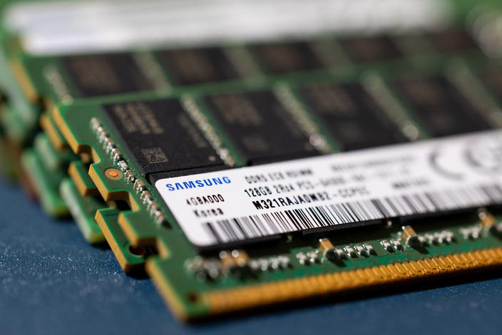 Samsung podpisuje umowę z Teslą – dostarczy układy AI warte 16,5 miliarda dolarów