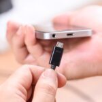 Innowacyjna ładowarka uniwersalna - rewolucyjna technologia odnajdywania nowego standardu