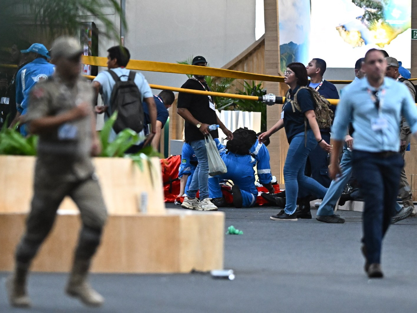 Pożar wybuchł na COP30 – uczestnicy ewakuowali się w panice