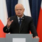 Oto kilka propozycji alternatywnych tytułów zachowujących sens oryginału i unikalność: 1. Sondaż: Opinie Polaków na temat niezależności Adama Glapińskiego są podzielone 2. Polscy respondenci podzieleni co do niezależności Adama Glapińskiego – wyniki sondażu 3. Niezależność Adama Glapińskiego budzi mieszane odczucia Polaków – raport z badań 4. Sondaż: brak jednomyślności wśród Polaków w ocenie niezależności Adama Glapińskiego 5. Respondenci różnią się w ocenach niezależności Adama Glapińskiego – wyniki sondazu Jeśli masz preferencję co do tonu (informacyjny, dynamiczny, itp.) lub długości tytułu, daj znać!