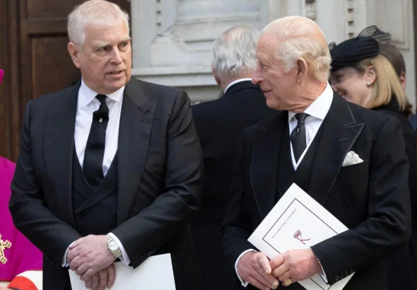 Czy Król Karol III powinien skłonić brata do złożenia zeznań? Narasta presja społeczna