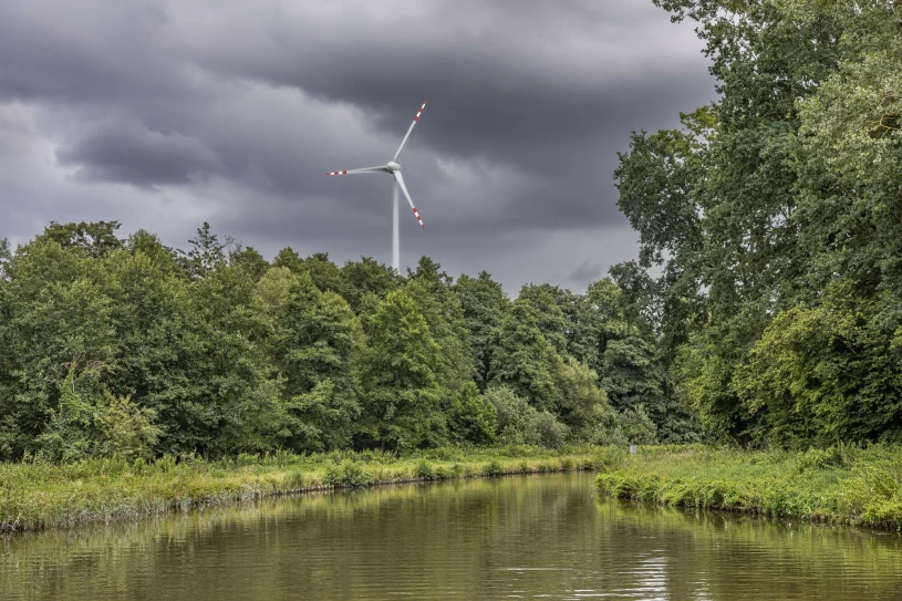 Ponad 25% energii w Polsce pochodzi z OZE. Historyczny spadek udziału węgla