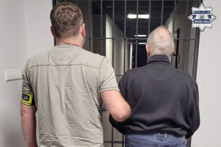 Obywatel Niemiec w podeszłym wieku dwukrotnie przyłapany w Polsce na jeździe po alkoholu lub Starszy Niemiec dwukrotnie zatrzymany w Polsce za prowadzenie pod wpływem alkoholu lub Senior z Niemiec złapany w Polsce dwa razy w ciągu kilku dni za jazdę po spożyciu alkoholu