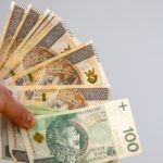 Nowa wysokość płacy minimalnej od stycznia 2026 – rząd ujawnił oficjalne stawki miesięczne i godzinowe (kwoty brutto i netto)