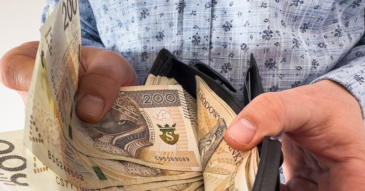 Jubileuszówki w budżetówce już po 10 latach pracy – od 1 stycznia 2026 r. duże zmiany w przepisach dotyczących nagród za staż