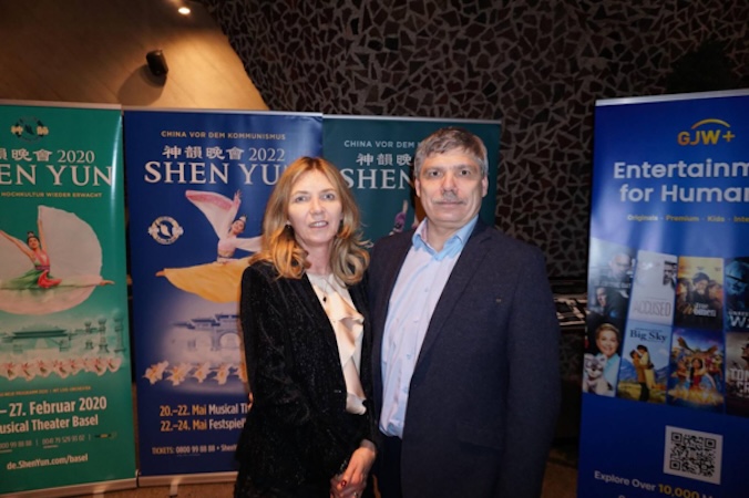 Szefowa firmy krawieckiej o Shen Yun: „Spektakl tak nas zachwycił, że wróciliśmy – i z pewnością jeszcze nie raz tu przyjdziemy”